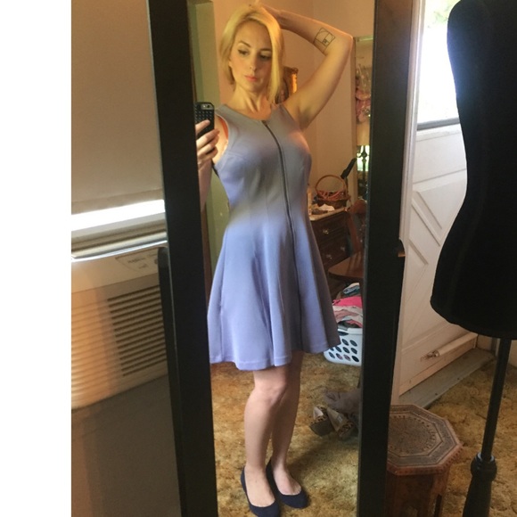 ▪️Beautiful grayish purple zip up dress▪️ - Picture 2 of 2